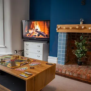 Apartment Sapphire House By Sasco, Blackpool