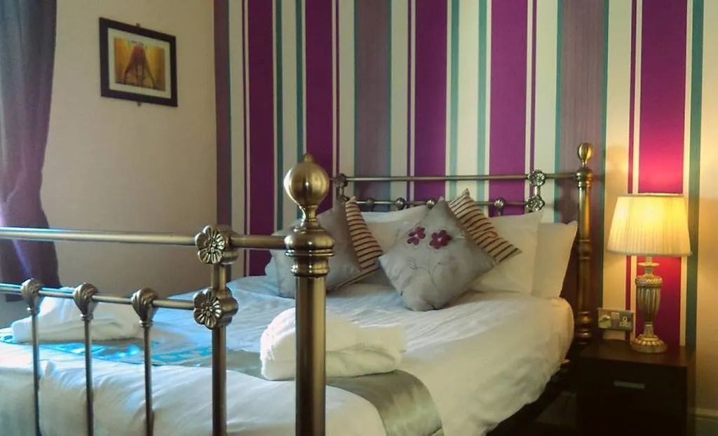 Crystals On The Prom Hotel Blackpool Guest house